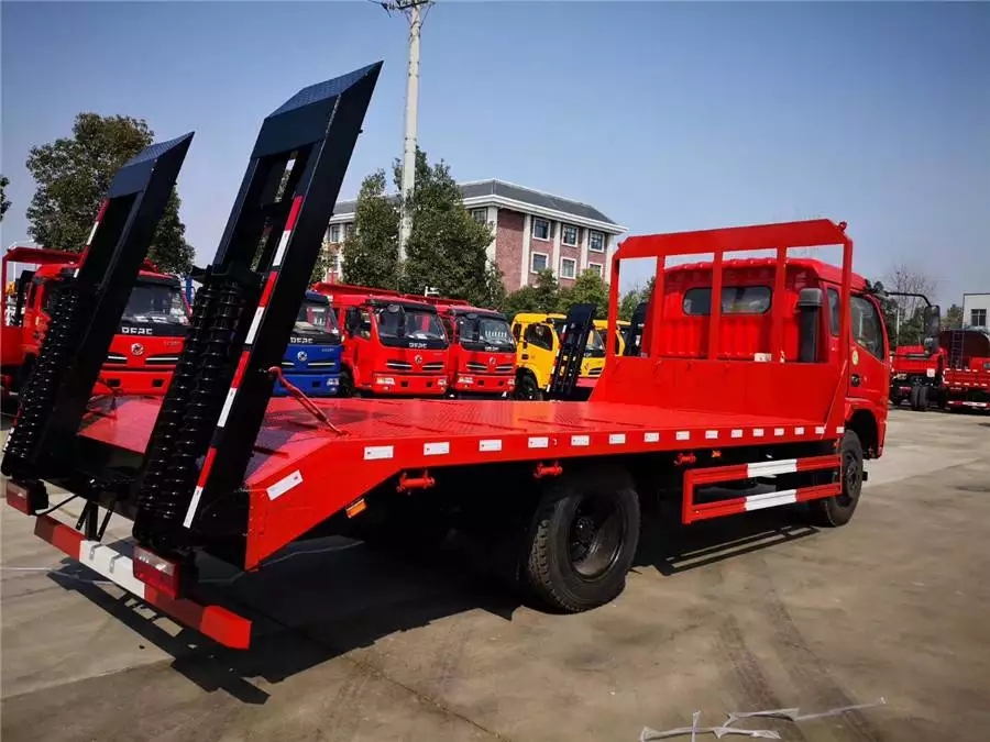 Dongfeng Furuca heavy-duty 12-ton flatbed truck
