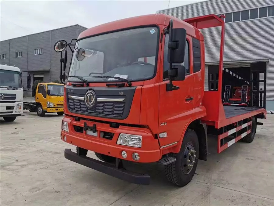 Dongfeng Tianjin 6.2-meter-long flatbed transport vehicle