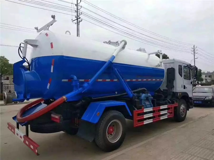 Dongfeng 10 Type A sewage suction vehicle