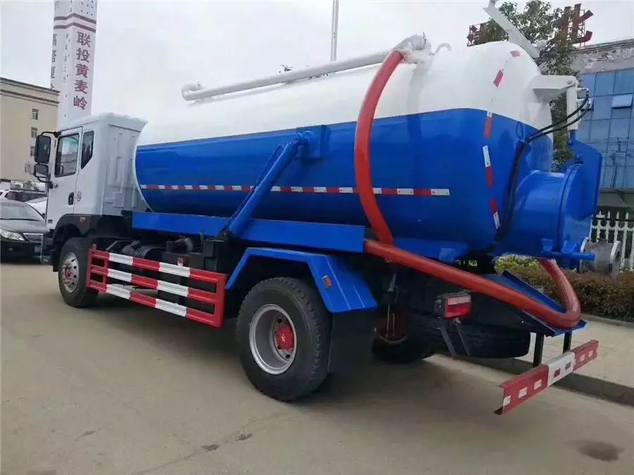 Dongfeng 10 Type A sewage suction vehicle