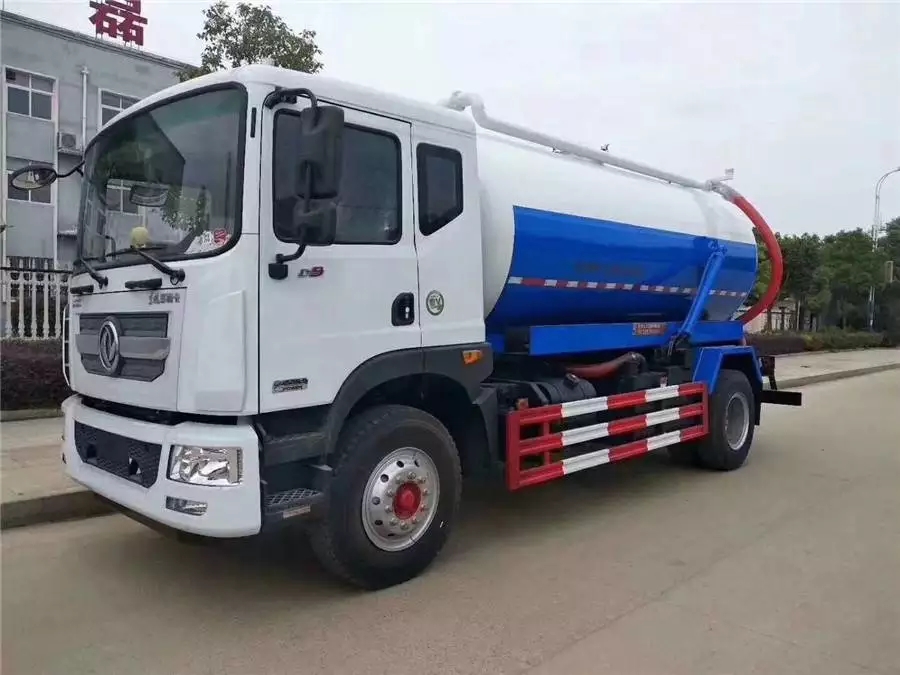 Dongfeng 10 Type A sewage suction vehicle
