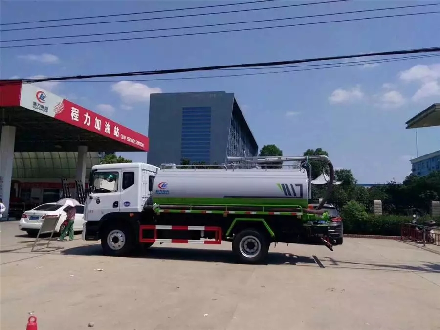 Dongfeng D9 10-ton sewage suction truck