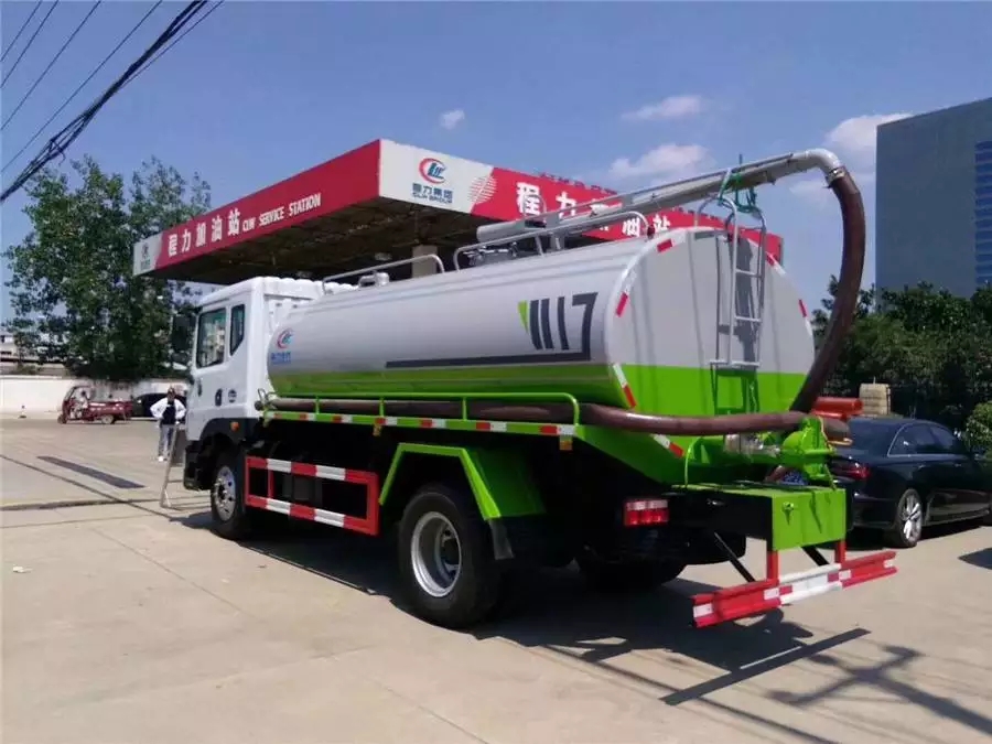 Dongfeng D9 10-ton sewage suction truck