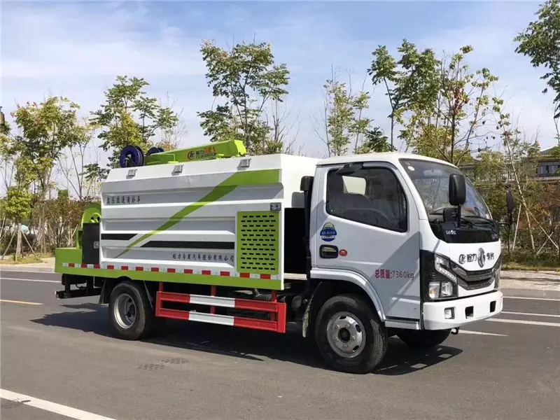 East Wind High Pressure Drainage and Silt Removal Vehicle