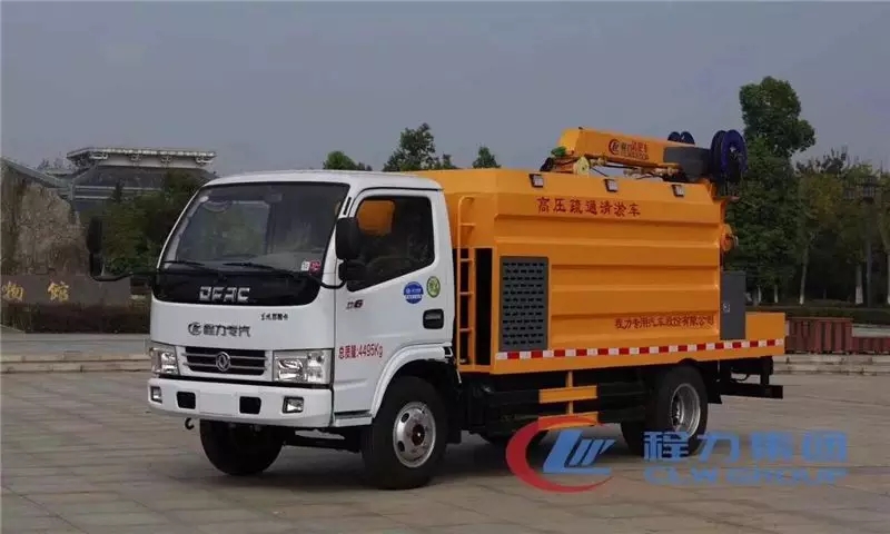 Dongfeng City Sewer Pipeline High-Pressure Cleaning and Dredging Vehicle