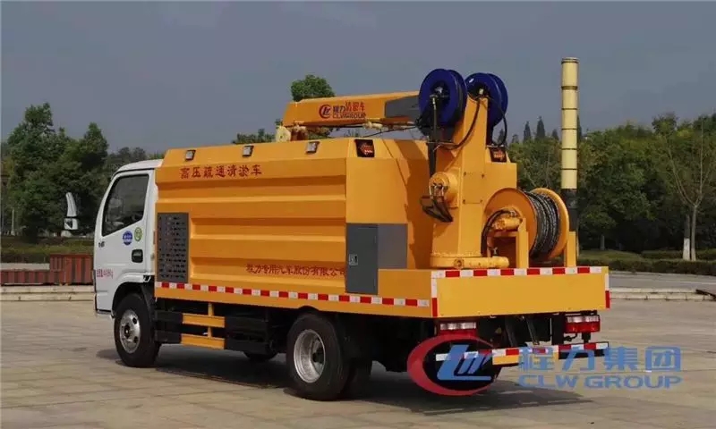 Dongfeng City Sewer Pipeline High-Pressure Cleaning and Dredging Vehicle