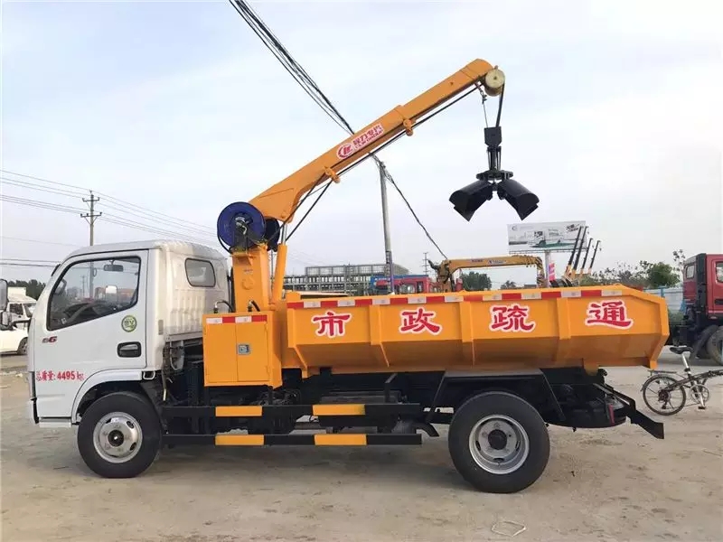 Dongfeng Dolica dredging vehicle and sludge transportation vehicle