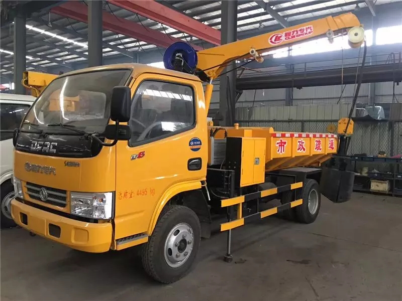 Dongfeng Dolica Sewer Cleaning Vehicle
