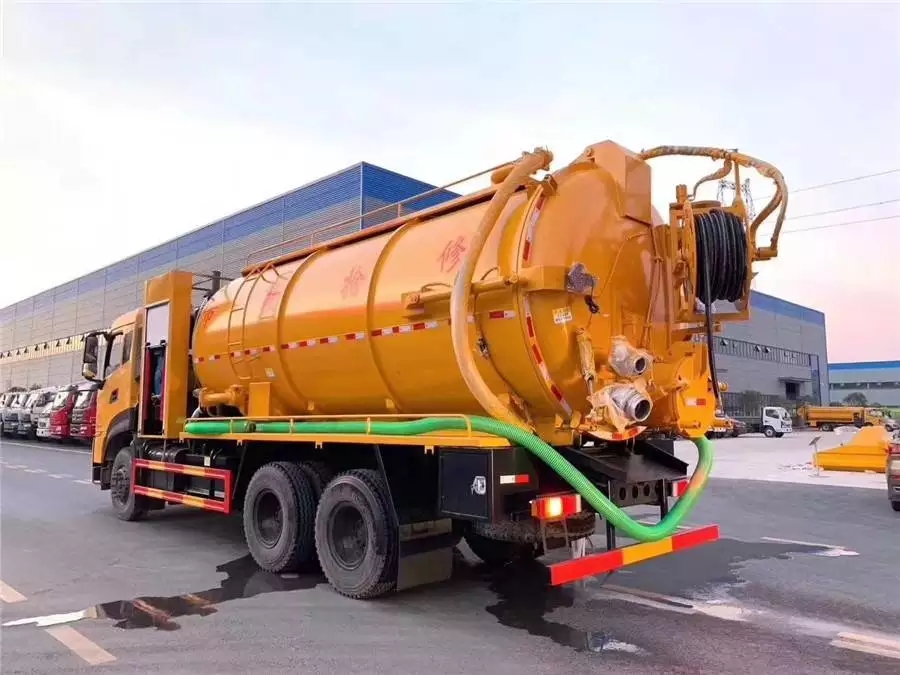 Tianlonghao Dual Bridge 20-ton Cleaning and Sewage Absorption Vehicle