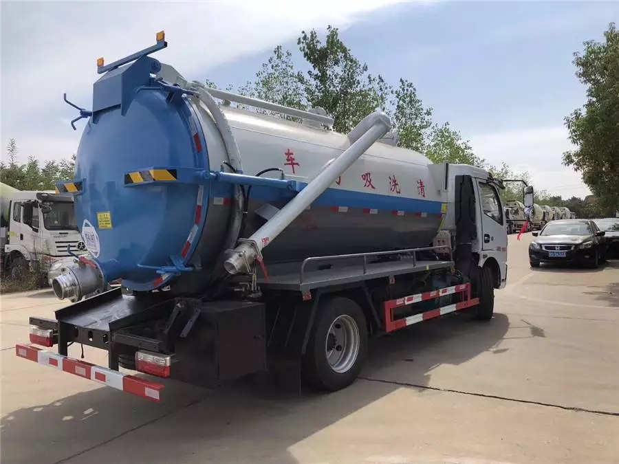 Dongfeng 8-ton integrated tank cleaning and sewage suction vehicle
