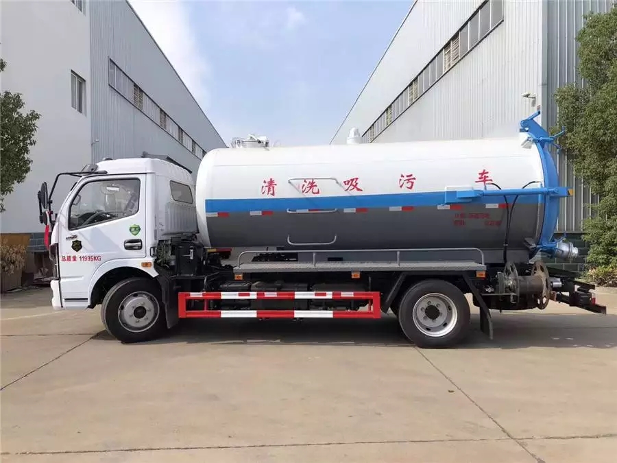 Dongfeng 8-ton integrated tank cleaning and sewage suction vehicle