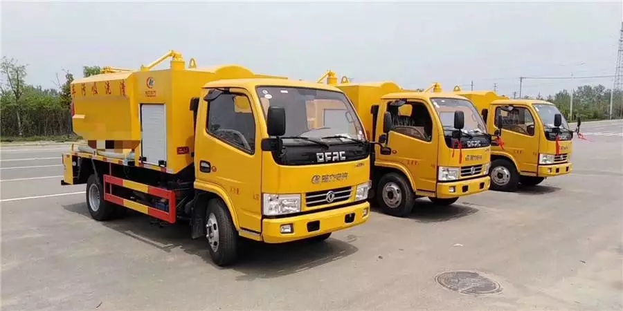 Five-party blue plate cleaning and sewage suction vehicle