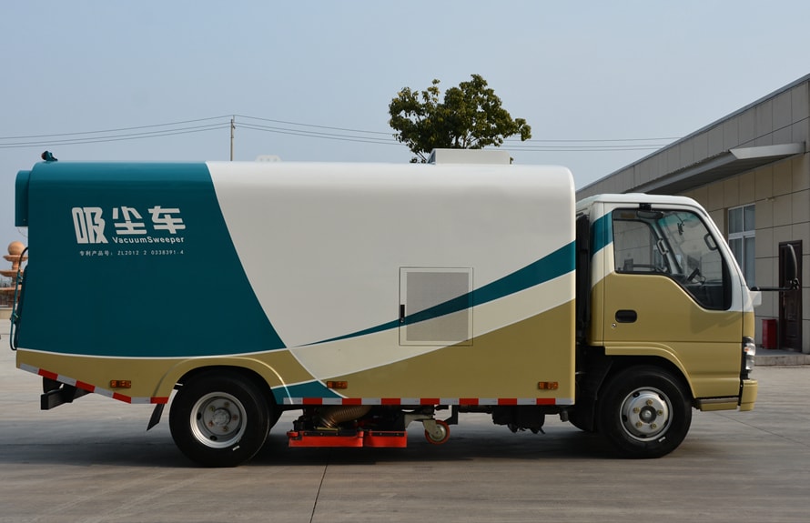 Dry and wet dual-purpose Isuzu 5-ton vacuum cleaner truck