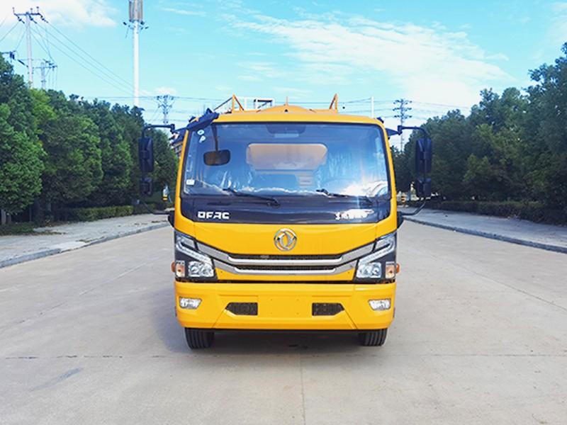 Mostly, the Dalika integrated cleaning and sewage suction vehicle