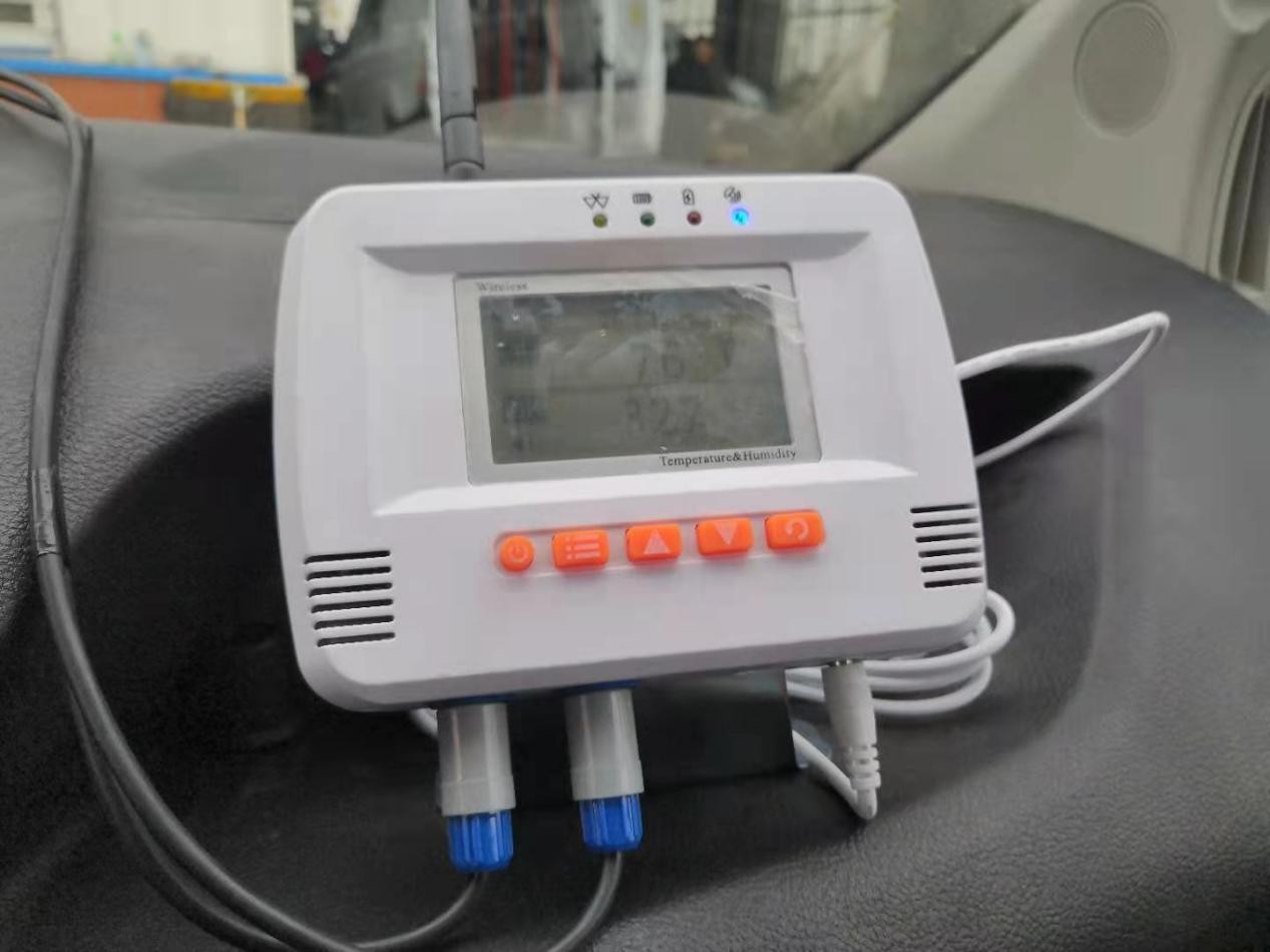Vaccine cold chain vehicle