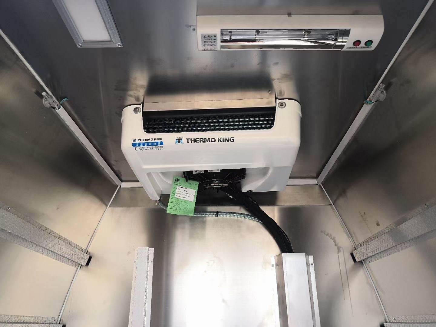 Vaccine cold chain vehicle