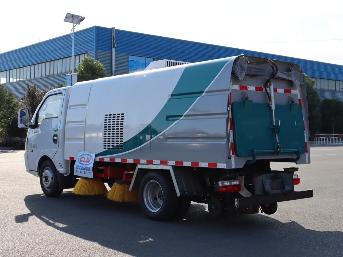 Dongfeng Tu Yi Electric Sweeping Vehicle