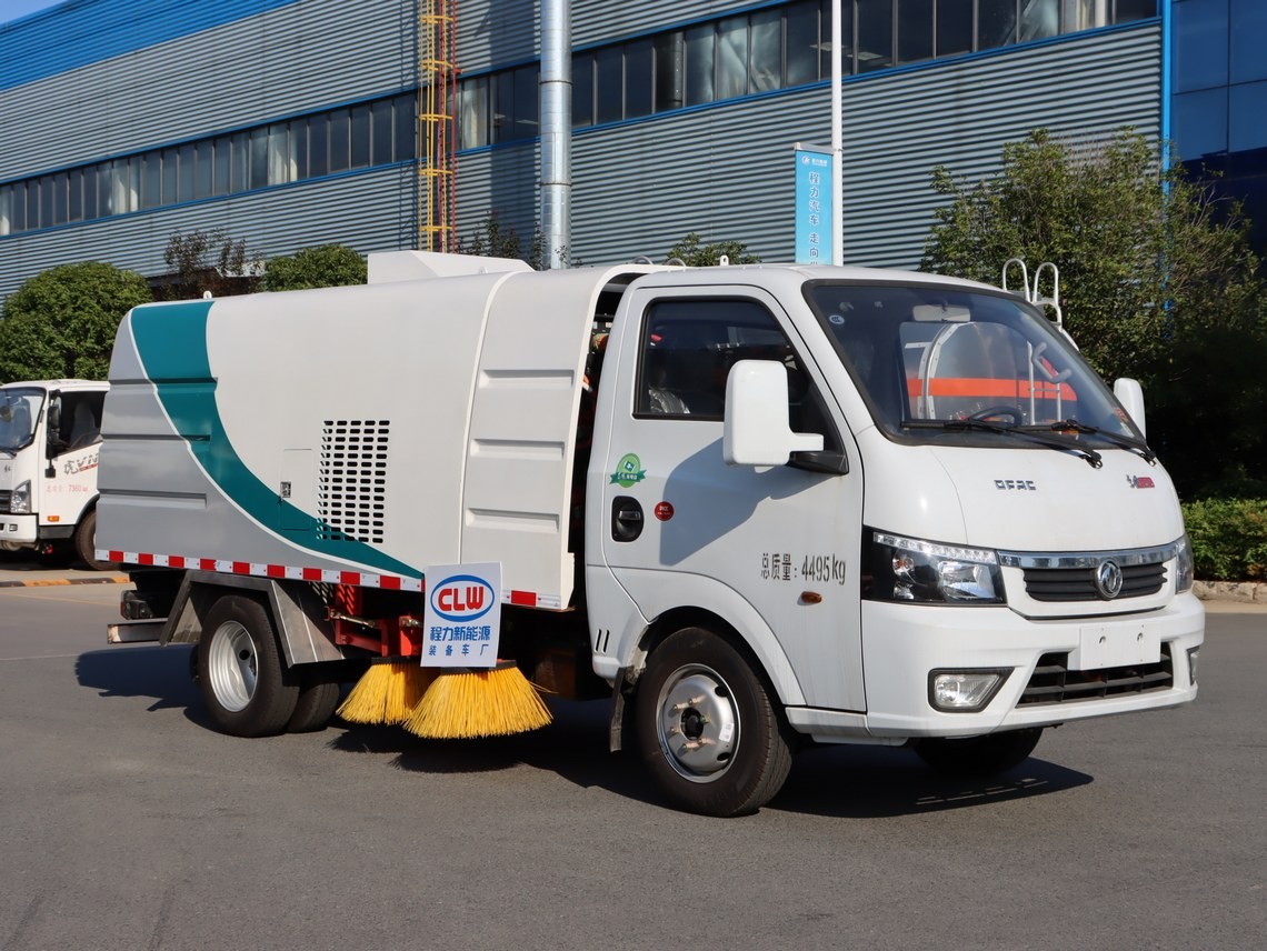 Dongfeng Tu Yi Electric Sweeping Vehicle