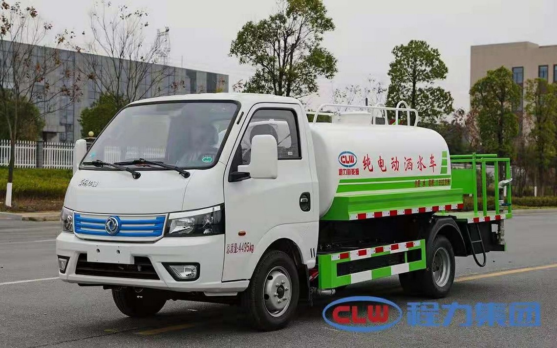 Dongfeng Huashen 3-wheel all-electric water tanker