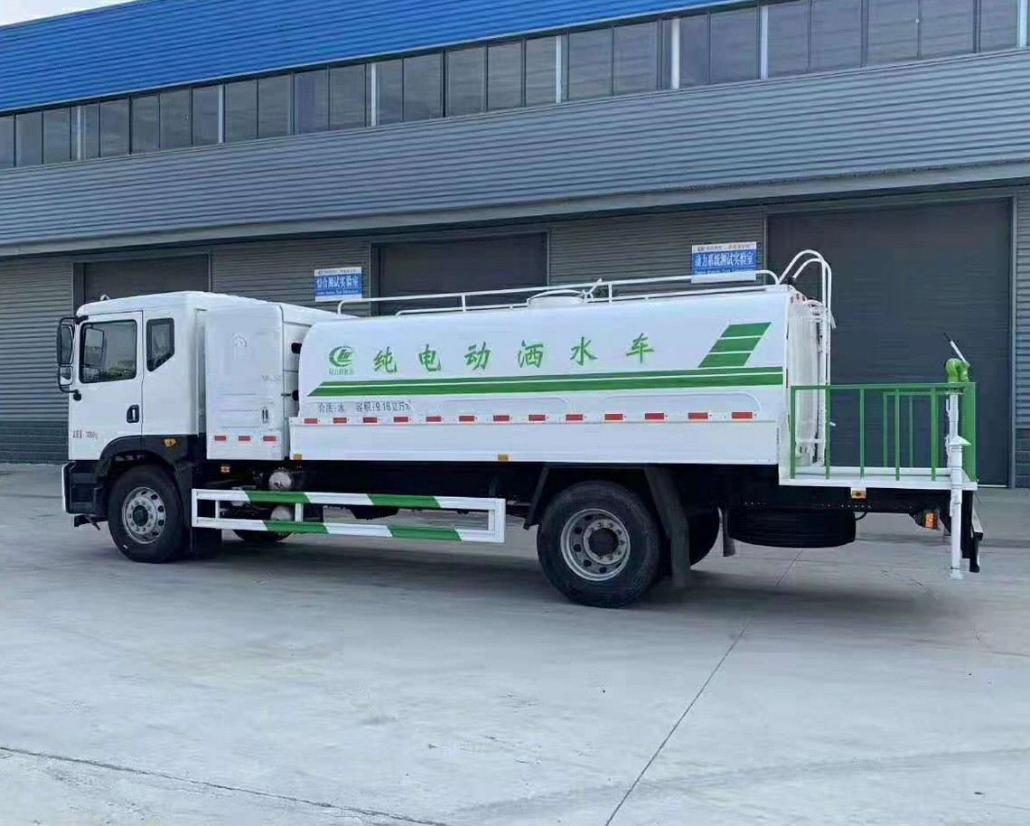 Dongfeng 10-ton all-electric water tanker