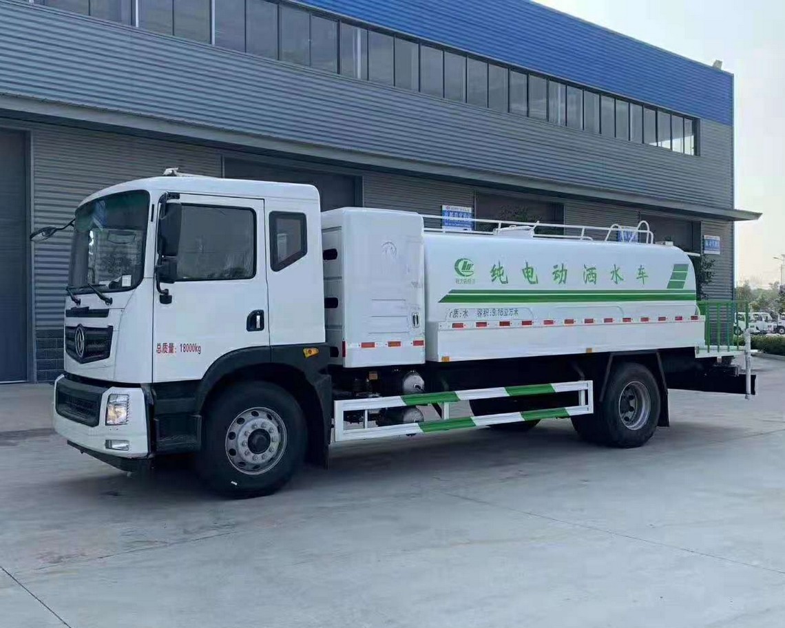Dongfeng 10-ton all-electric water tanker