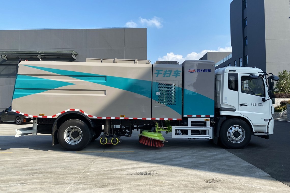 Dongfeng Tianjin Pure Electric Dry Sweeping and Vacuum Cleaning Vehicle