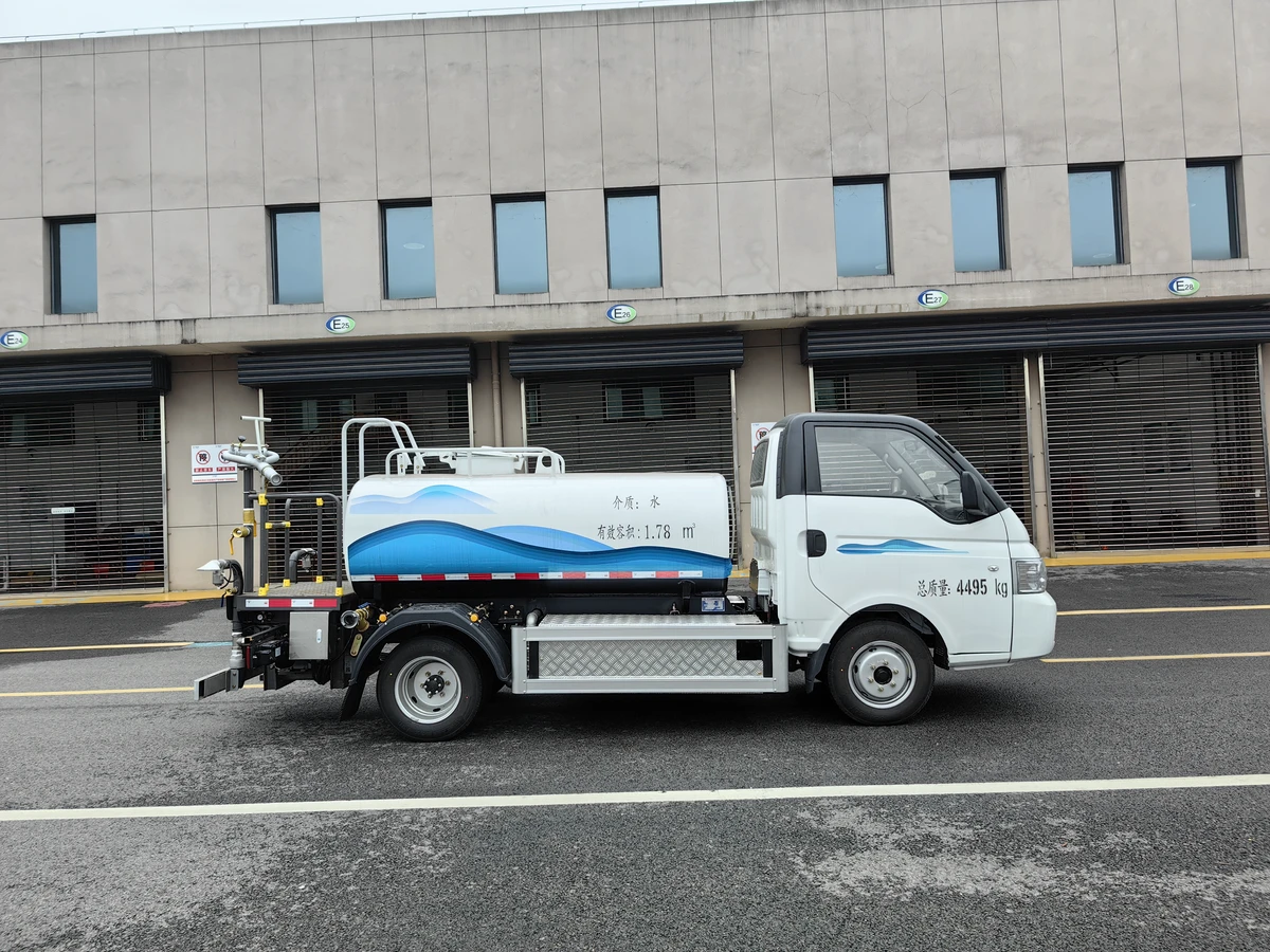4.5-ton all-electric water tanker - with a 57.6 kWh battery mounted on the side.