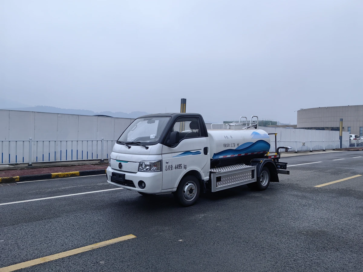 4.5-ton all-electric water tanker - with a 57.6 kWh battery mounted on the side.