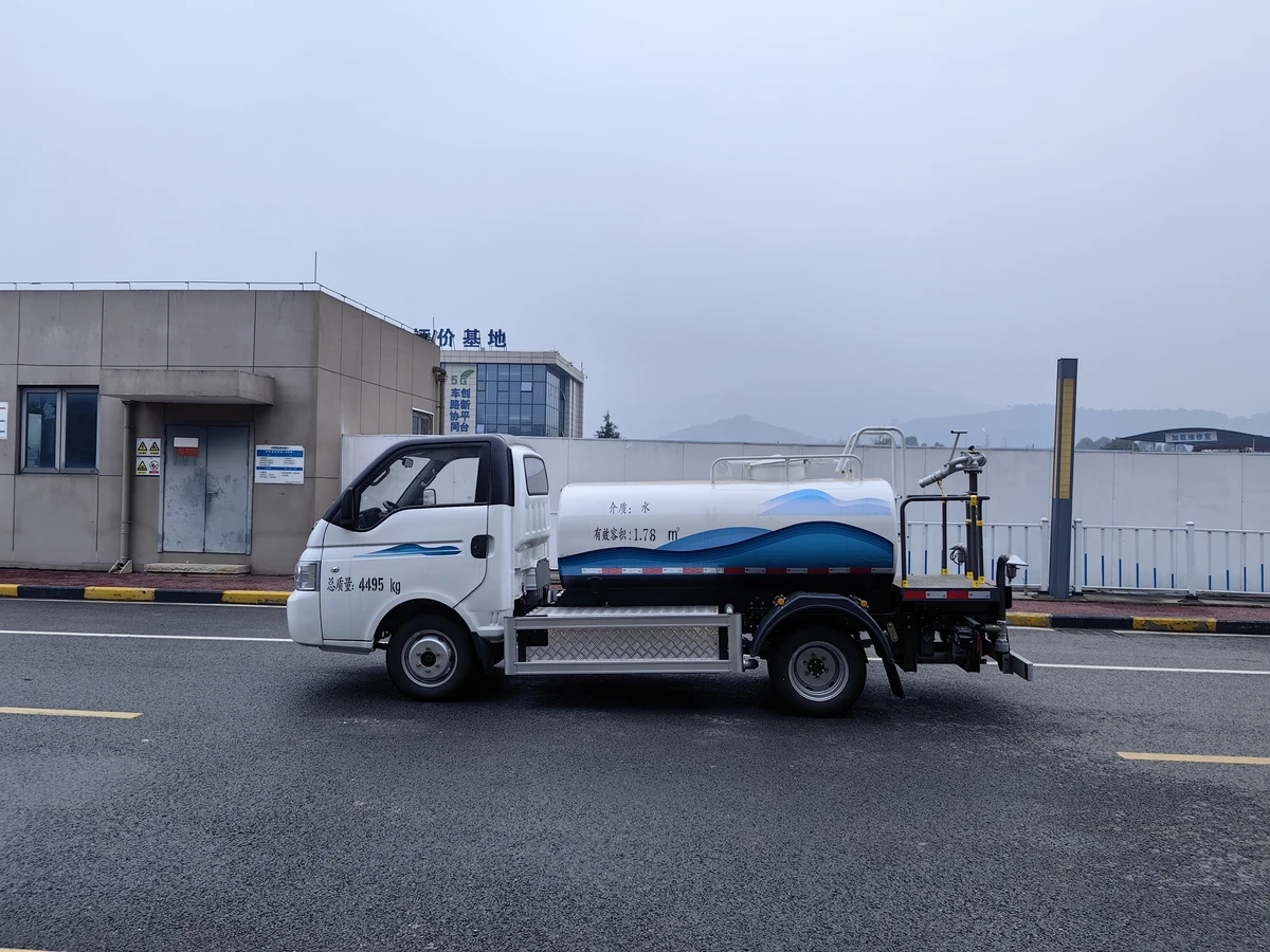 4.5-ton all-electric water tanker - with a 57.6 kWh battery mounted on the side.
