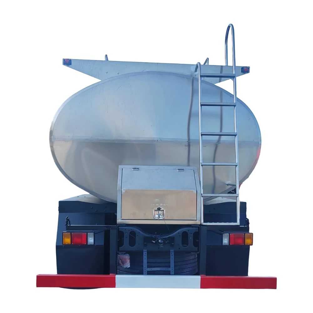 CLW factory directly sells 15 cubic meter milk tanker. It is convenient for transportation and safe and reliable.