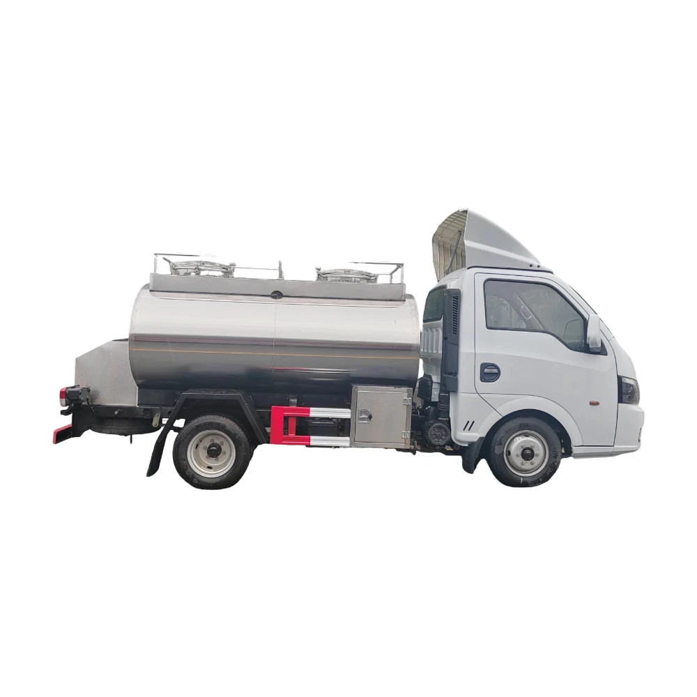 Dongfeng 4x2 Small 3000 Liters Stainless Steel Milk Truck Manual Transmission Fresh Milk Transport Truck