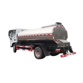 New 30 Ton Diesel Fresh Milk Tanker Truck Transporter with Manual Transmission140