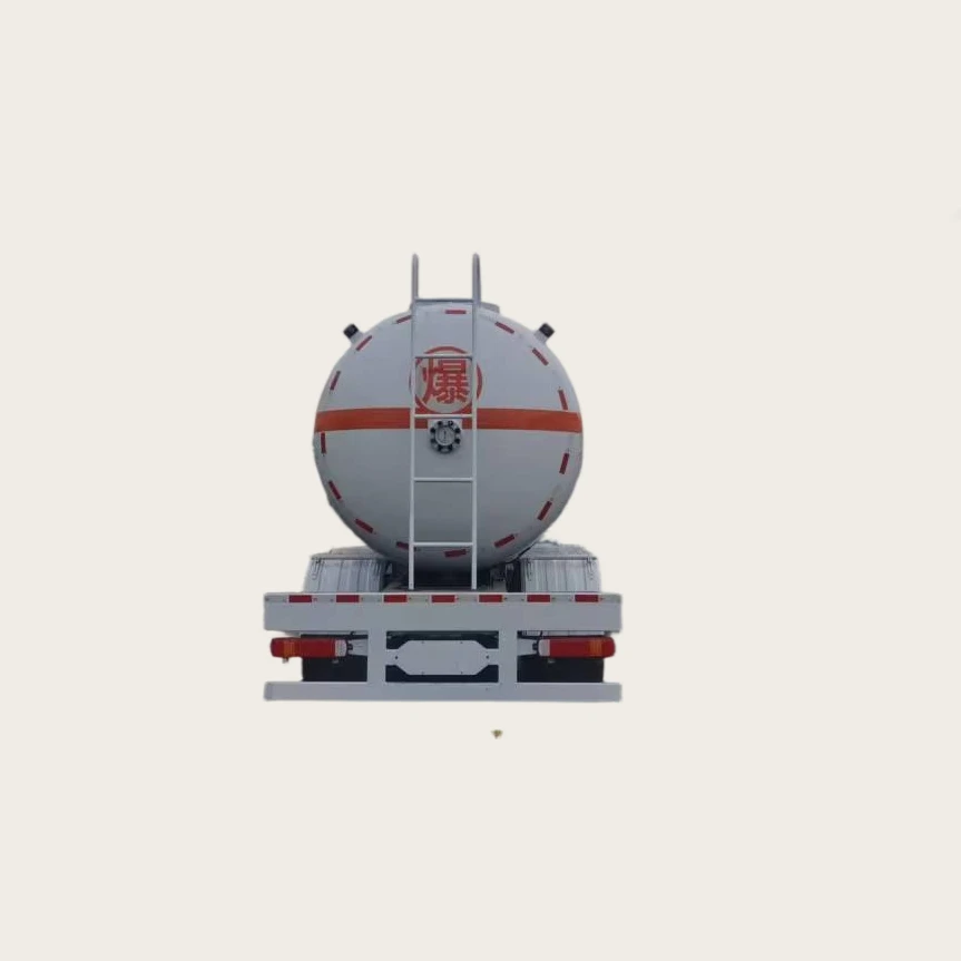Direct Sales From Chinese Factory - Haowo New Euro-standard 8x4 diesel Tanker with a Capacity of 37.5 Cubic Meters