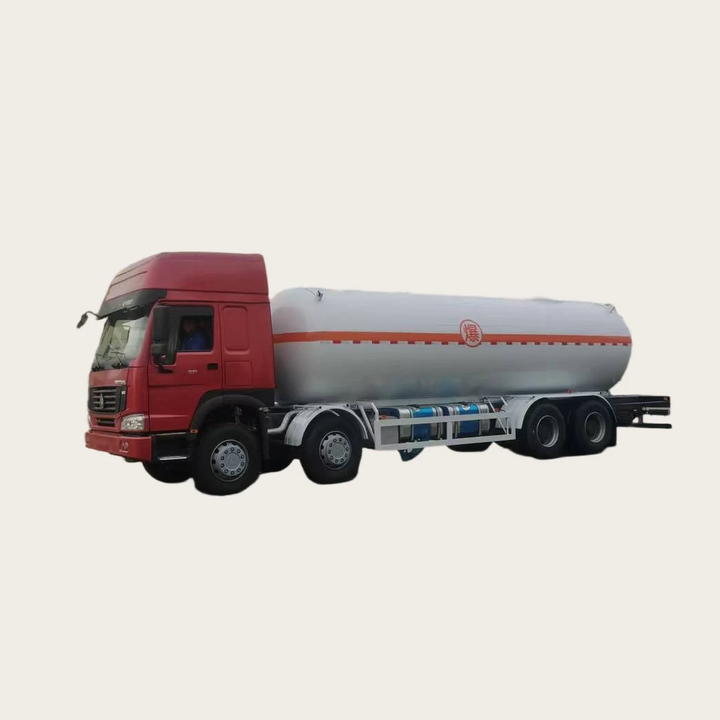 Direct Sales From Chinese Factory - Haowo New Euro-standard 8x4 diesel Tanker with a Capacity of 37.5 Cubic Meters